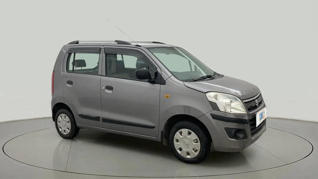 https://images10.gaadi.com/usedcar_image/4536648/original/5ac214e0e03d1095cdf8b3af85610f6a.jpg?imwidth=6400