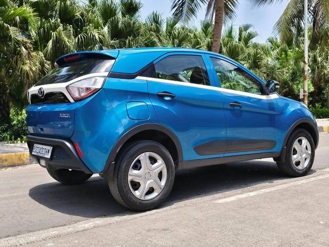 https://images10.gaadi.com/usedcar_image/4536657/original/processed_94e516a3a0c487c7ae9e914bc8cc02c1.jpg?imwidth=6402