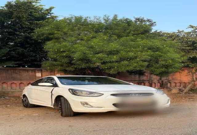 https://images10.gaadi.com/usedcar_image/4536658/original/1fe08b21-771e-42c7-9b6c-27e8f8d89451.?imwidth=6400