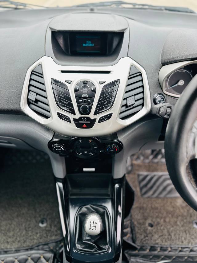 https://images10.gaadi.com/usedcar_image/4536660/original/2eaecb5bffc182997539ede3bfbe45e2.jpg?imwidth=6402