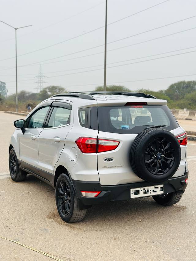 https://images10.gaadi.com/usedcar_image/4536660/original/37f91d9162f106304519e4975664cead.jpg?imwidth=6401