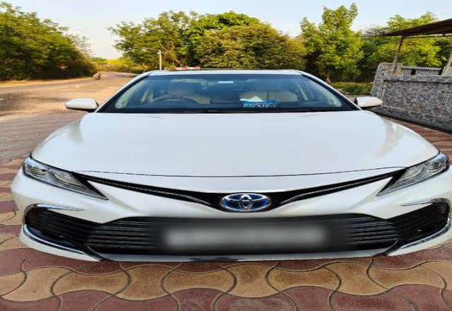 https://images10.gaadi.com/usedcar_image/4536696/original/205b1c04-f7c2-44b4-b77d-419296dd822e.?imwidth=6400