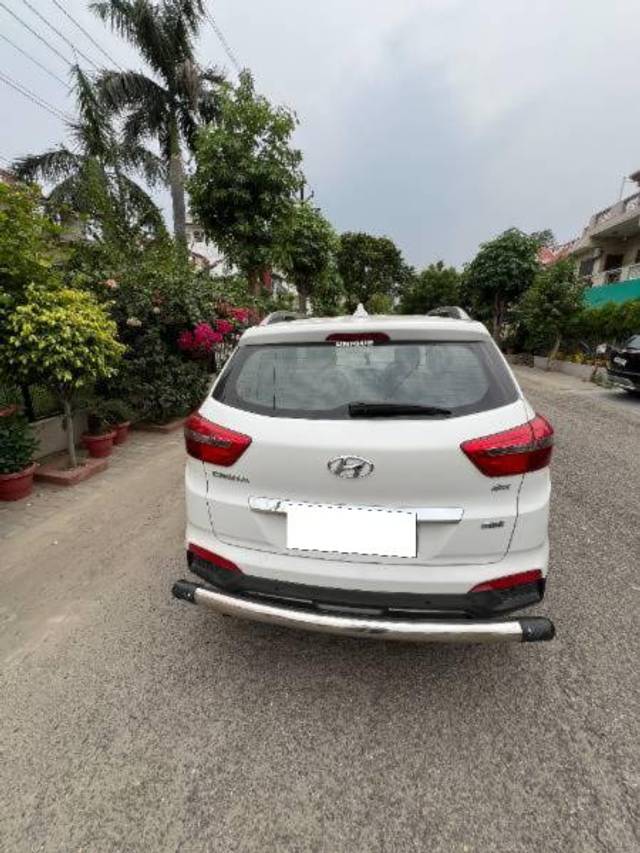 https://images10.gaadi.com/usedcar_image/4536704/original/processed_6c11b458-0d8d-4a46-88a3-074ceb002162.JPG?imwidth=6401