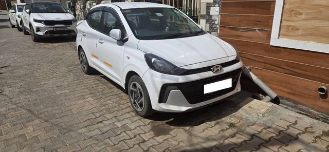 https://images10.gaadi.com/usedcar_image/4536717/original/processed_cda43065-26e6-401a-a172-81dd70a42e74.jpg?imwidth=6400