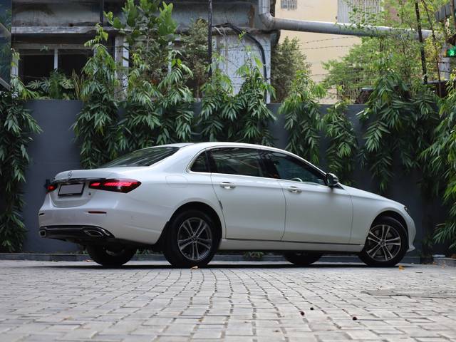 https://images10.gaadi.com/usedcar_image/4536724/original/55562cff5543efdd304bacfee6c59c8a.jpg?imwidth=6402