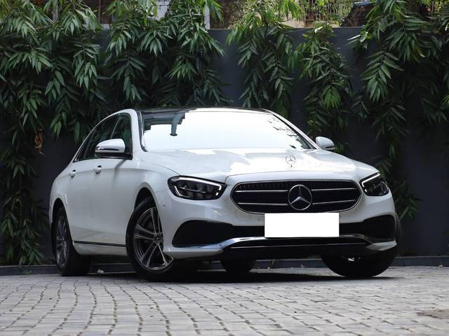 https://images10.gaadi.com/usedcar_image/4536724/original/processed_b2f183e3a6cf6c5bffb9aa01e403a927.jpg?imwidth=6400