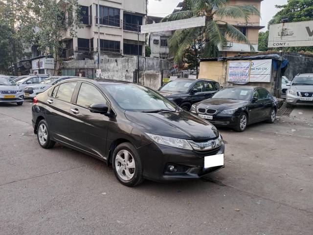 https://images10.gaadi.com/usedcar_image/4536729/original/processed_1287a37541331d670af4519cbdc7a758.jpg?imwidth=6400
