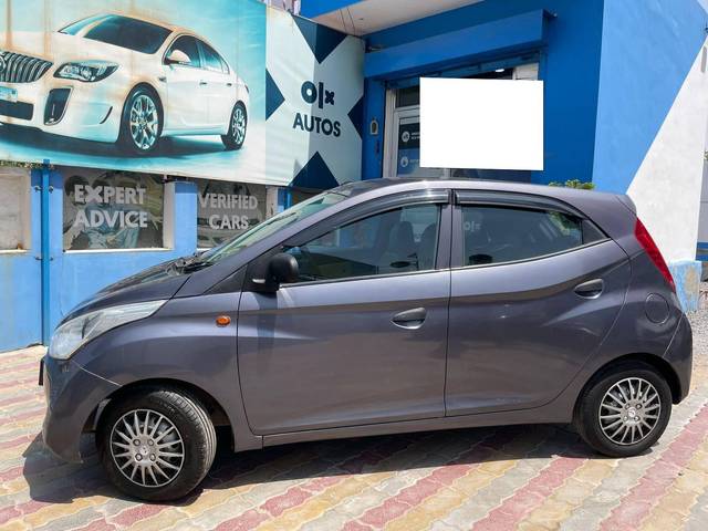https://images10.gaadi.com/usedcar_image/4536742/original/processed_34e64f789284807fce639f89c827f332.jpg?imwidth=6400