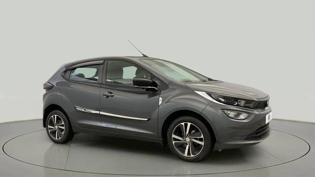 https://images10.gaadi.com/usedcar_image/4536751/original/0928da8e7005a3adb70fd0ae24019e4c.jpg?imwidth=6400
