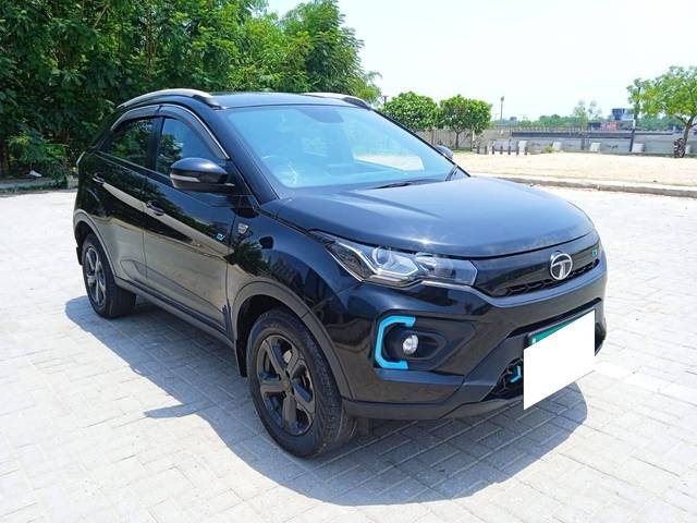 https://images10.gaadi.com/usedcar_image/4536753/original/processed_11e312cb4cf7085d5a9a27687bf6b02c.jpg?imwidth=6400