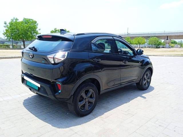 https://images10.gaadi.com/usedcar_image/4536753/original/processed_ba024cfd0fb041c9db7f5ca4250df238.jpg?imwidth=6401
