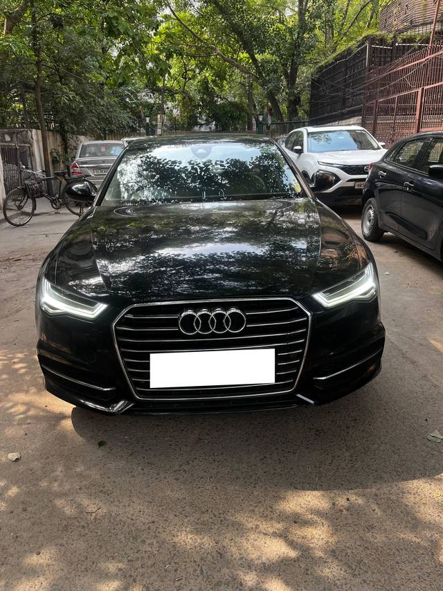 https://images10.gaadi.com/usedcar_image/4536755/original/processed_59bb7572-5ac8-4d56-9882-ec0096e92deb.jpg?imwidth=6400