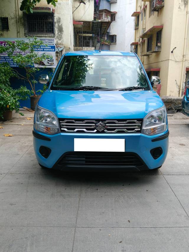 https://images10.gaadi.com/usedcar_image/4536756/original/processed_5cad54edf8d8535353584cd816d27ba6.jpg?imwidth=6400