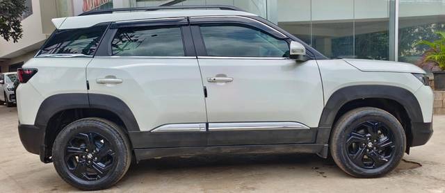 https://images10.gaadi.com/usedcar_image/4536762/original/3769a52e7c2e593ce02864de4913911f.jpeg?imwidth=6401