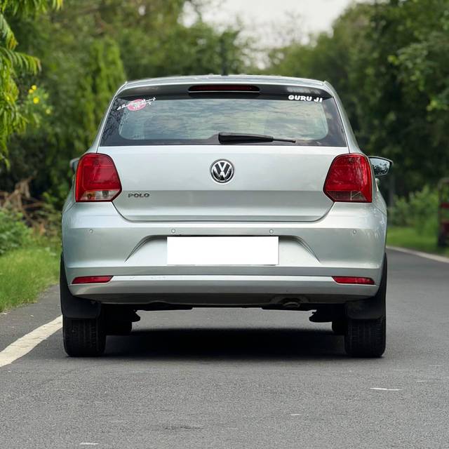 https://images10.gaadi.com/usedcar_image/4536789/original/processed_4d3e3e3b427da160daf73b401d3395a3.jpg?imwidth=6402