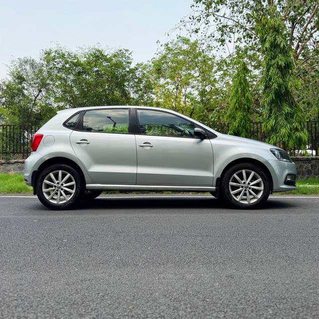 https://images10.gaadi.com/usedcar_image/4536789/original/processed_534b3eb427736e9b7d554c3efc5d8ac4.jpg?imwidth=6401