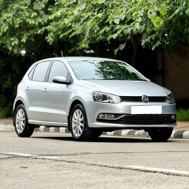 https://images10.gaadi.com/usedcar_image/4536789/original/processed_d51dbef761a3981750aaf231cb910ff7.jpg?imwidth=6400