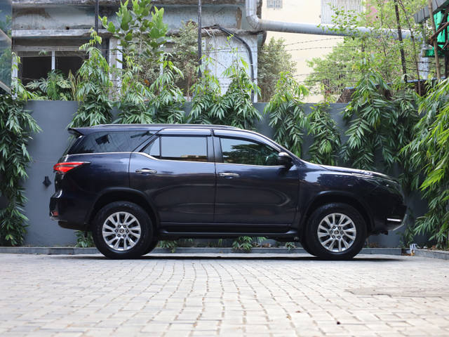 https://images10.gaadi.com/usedcar_image/4536799/original/74f75d696cfe027e6e3862df4260cdd7.jpg?imwidth=6401