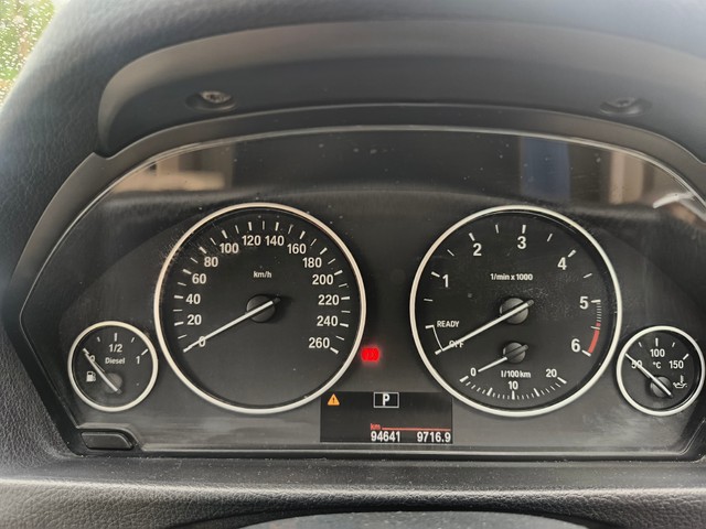 Second-hand 2017 BMW 3 Series 320d for sale in Pune-6