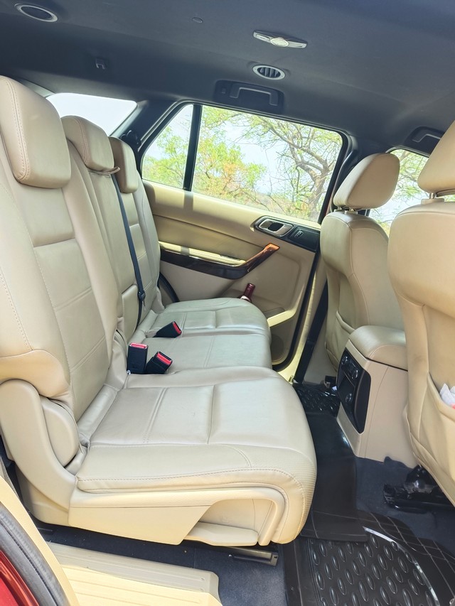 Second-hand 2016 Ford Endeavour 2.2 Titanium AT 4X2 for sale in Pune-7