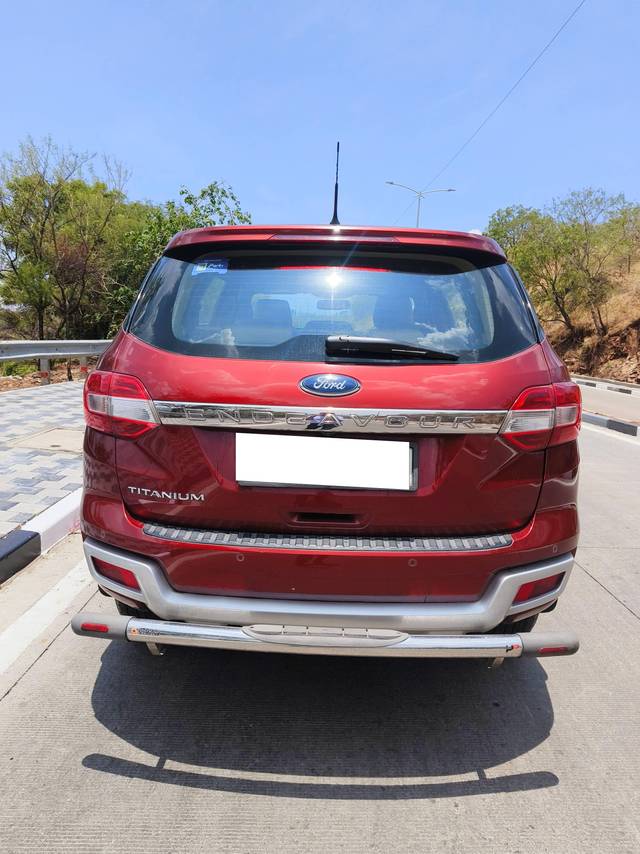 https://images10.gaadi.com/usedcar_image/4536809/original/processed_60adad6647e4fb95fc930d65e0106c72.jpg?imwidth=6402