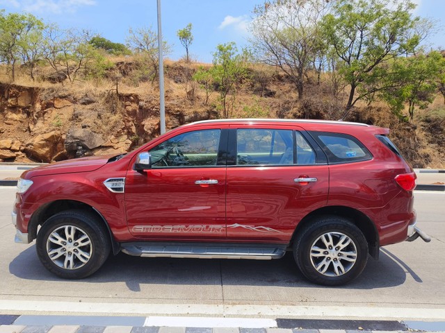 Second-hand 2016 Ford Endeavour 2.2 Titanium AT 4X2 for sale in Pune-4