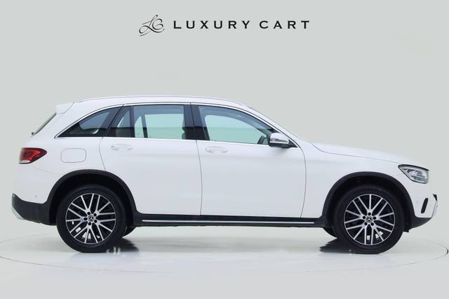 https://images10.gaadi.com/usedcar_image/4536857/original/processed_4844058428870fe636729a368c0c9310.jpg?imwidth=6401