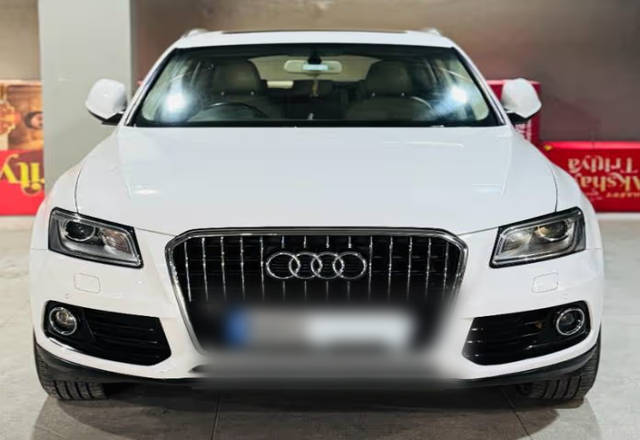 https://images10.gaadi.com/usedcar_image/4536864/original/93eb82c1-1c3a-483f-98ba-ffdcc5f96143.?imwidth=6400