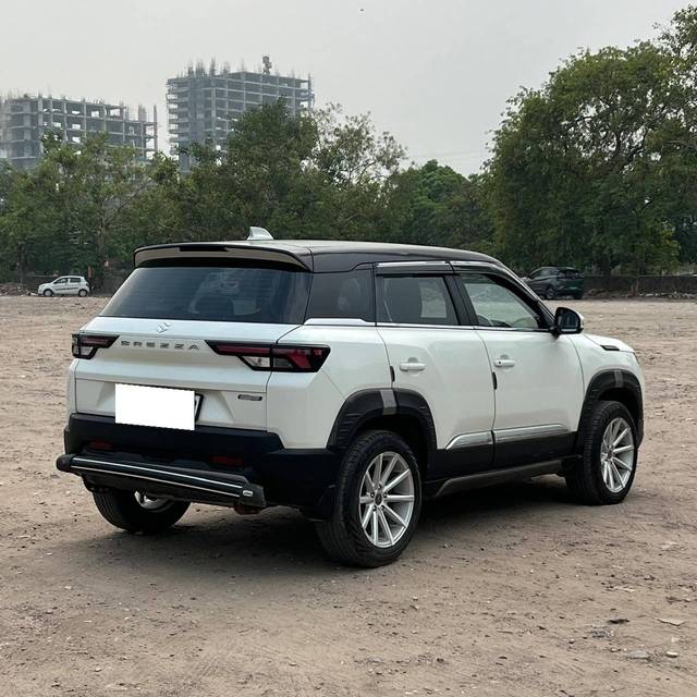 https://images10.gaadi.com/usedcar_image/4536869/original/processed_6e2f0ae74b9b005c4199c3cde5bf95d0.jpg?imwidth=6402