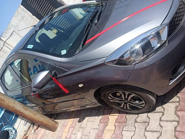 https://images10.gaadi.com/usedcar_image/4536872/original/processed_dcd4e018592b5cd968b1213b63fc56db.jpg?imwidth=6402