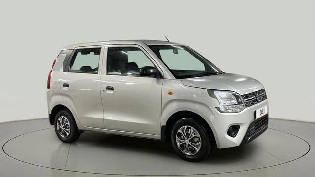 https://images10.gaadi.com/usedcar_image/4536874/original/a79fcbf20b7d6965e0adb0347634719f.jpg?imwidth=6400