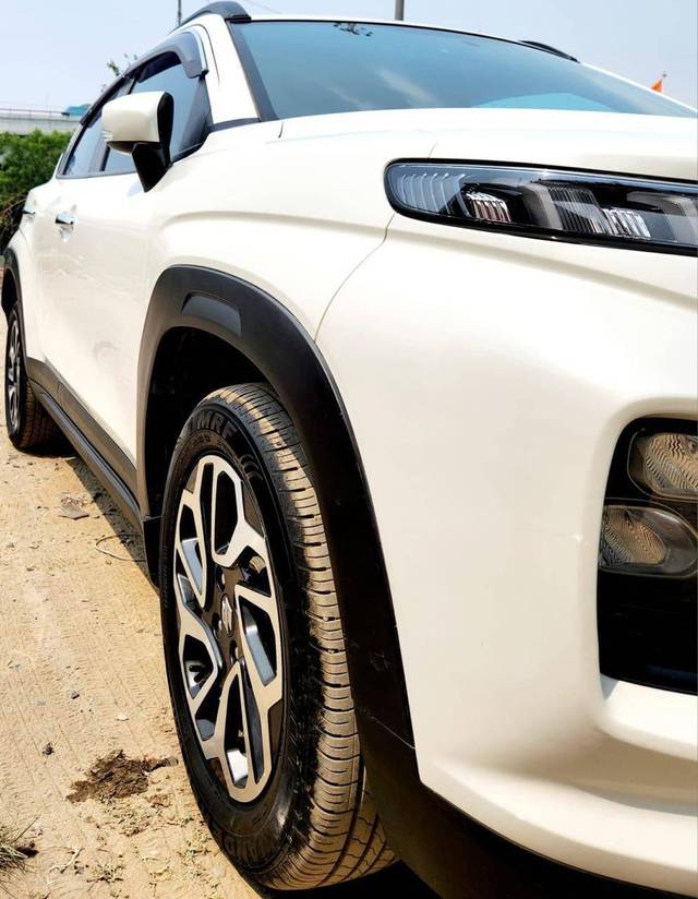 https://images10.gaadi.com/usedcar_image/4536889/original/processed_86a0b7dcc9e6b4372baaa724d2f4db2d.jpg?imwidth=6401