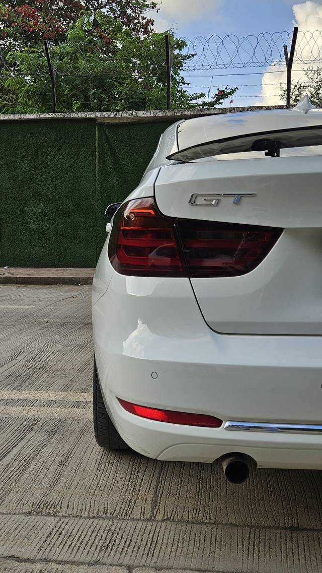 https://images10.gaadi.com/usedcar_image/4536902/original/e8e5b15cff57ffaf1e7b834d12122f21.jpeg?imwidth=6401