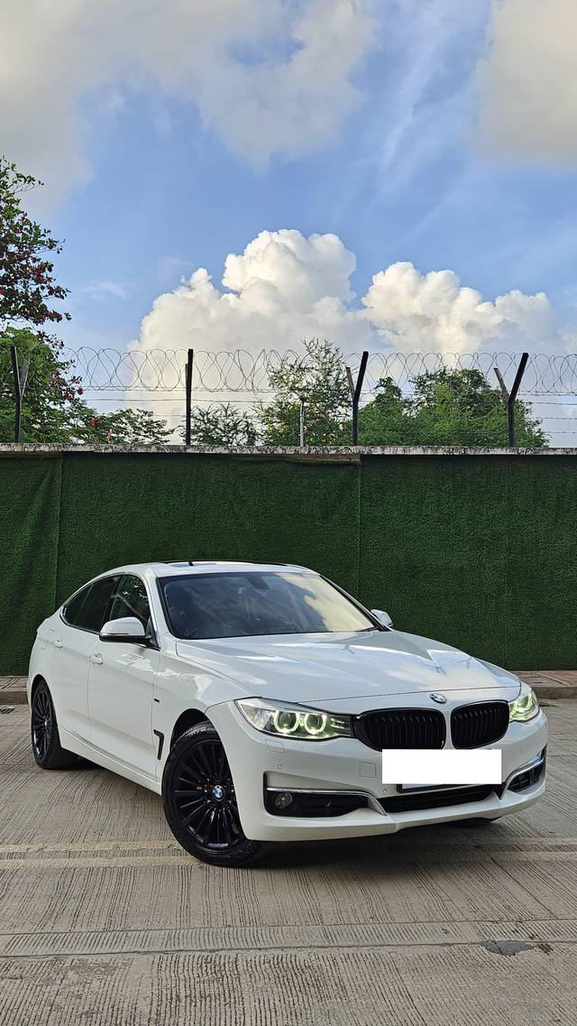 https://images10.gaadi.com/usedcar_image/4536902/original/processed_9468088a29d2ab6c7bed9f932ed9e73a.jpeg?imwidth=6400
