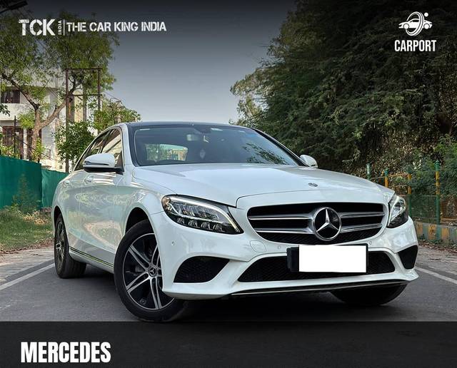 https://images10.gaadi.com/usedcar_image/4536909/original/processed_7f11e12efee955f86ea55cd06cee1bd5.jpg?imwidth=6401