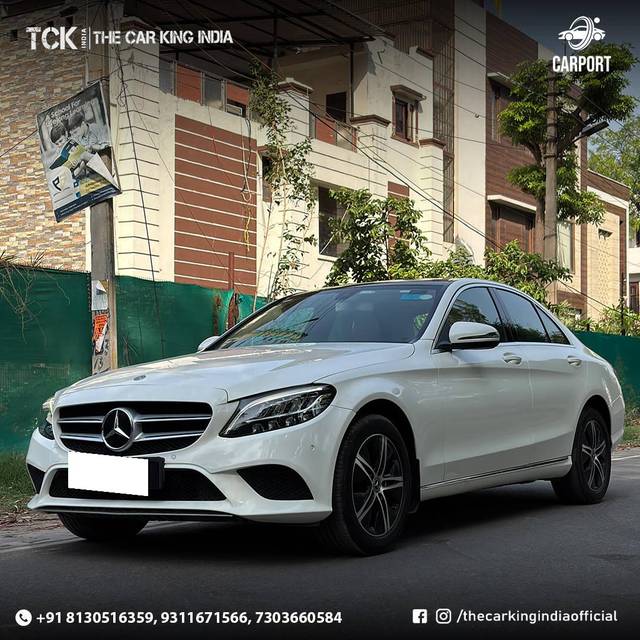 https://images10.gaadi.com/usedcar_image/4536909/original/processed_e7dea820fe6a697fa5461de70a286416.jpg?imwidth=6400