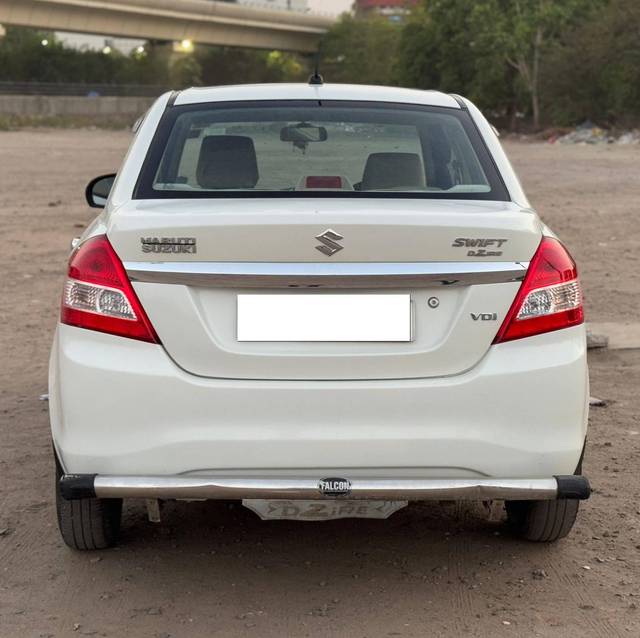 https://images10.gaadi.com/usedcar_image/4536911/original/processed_6b2aaf670cd693ceae22271d9c0452d2.jpg?imwidth=6401