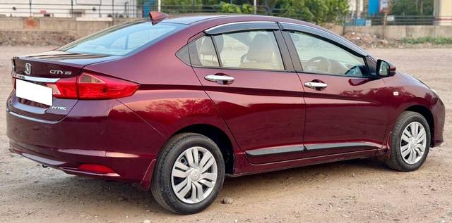 https://images10.gaadi.com/usedcar_image/4536919/original/processed_cf869bff924d28b3fd9679ee81c5ddc5.jpg?imwidth=6402