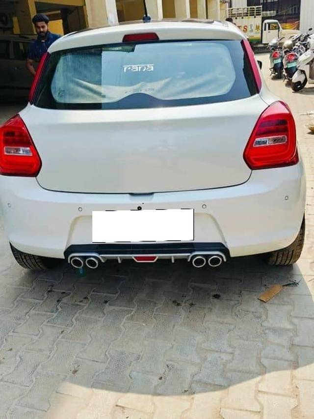 https://images10.gaadi.com/usedcar_image/4536923/original/processed_478e4692f287763b7ed435cc38bb8e3d.jpg?imwidth=6401