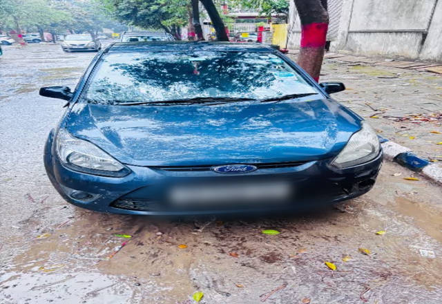 https://images10.gaadi.com/usedcar_image/4536938/original/2907616f-672a-462d-8a9a-14eef2b029da.?imwidth=6400