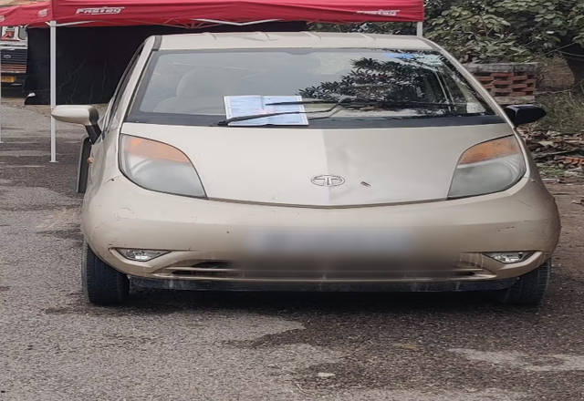 https://images10.gaadi.com/usedcar_image/4536982/original/cbfe47fd-7dff-4bd7-9ba8-f6b42c40a06b.?imwidth=6400
