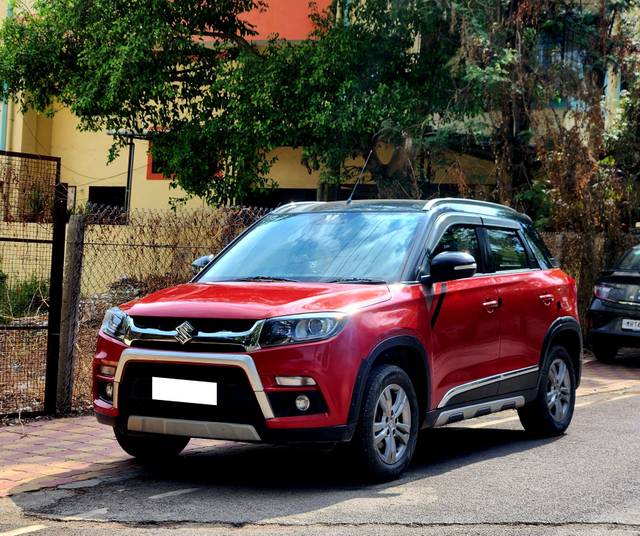 https://images10.gaadi.com/usedcar_image/4536992/original/processed_a161ca392716d73e309691df2593f6fc.jpg?imwidth=6400