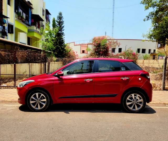 https://images10.gaadi.com/usedcar_image/4536994/original/2b6dd1377056b8a7bf58b482badb6667.jpg?imwidth=6402