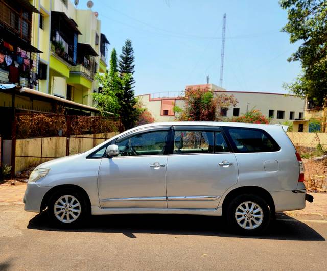 https://images10.gaadi.com/usedcar_image/4537000/original/e55660e05139240e6164f37a9b760d62.jpg?imwidth=6402