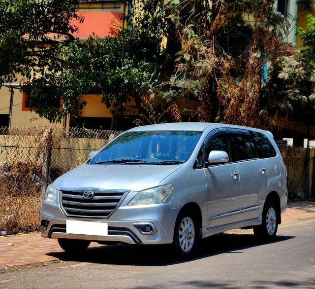https://images10.gaadi.com/usedcar_image/4537000/original/processed_d160d7707bf6f3944b6bcbb25f70b8a6.jpg?imwidth=6400