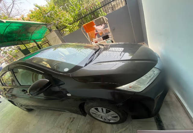 https://images10.gaadi.com/usedcar_image/4537003/original/ef7b1414-1e7d-447a-905a-ed9cfb7a4048.?imwidth=6402
