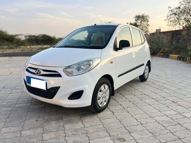 https://images10.gaadi.com/usedcar_image/4537037/original/processed_f48a1b42dcbc9140b135e224418ac197.jpg?imwidth=6400