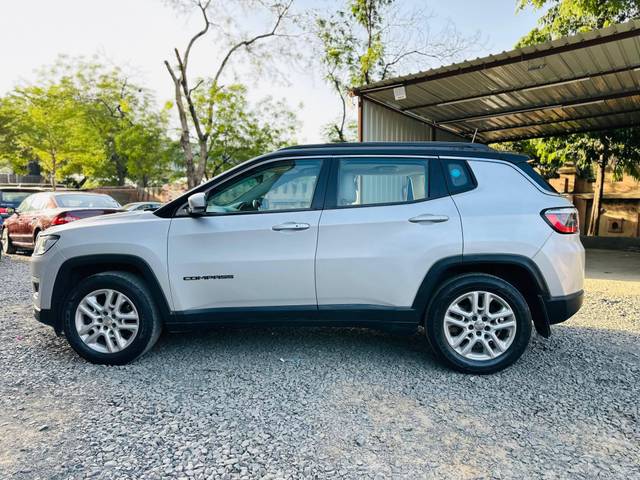 https://images10.gaadi.com/usedcar_image/4537047/original/processed_fe1657b2909b7e3fec65cd70b52dbc0c.jpg?imwidth=6401