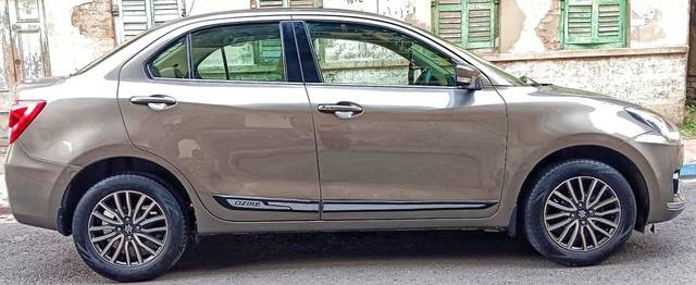 https://images10.gaadi.com/usedcar_image/4537054/original/processed_b64488b25a42ec6fa8b4fee006b0f9da.jpg?imwidth=6401