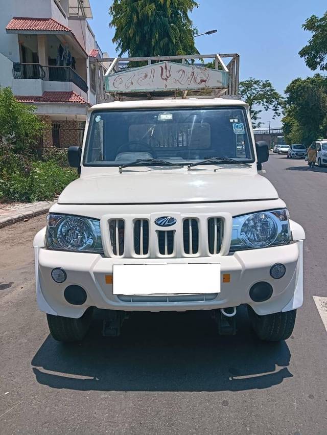 https://images10.gaadi.com/usedcar_image/4537055/original/processed_b697e0269e1041b2d775b85543cb514f.jpg?imwidth=6402